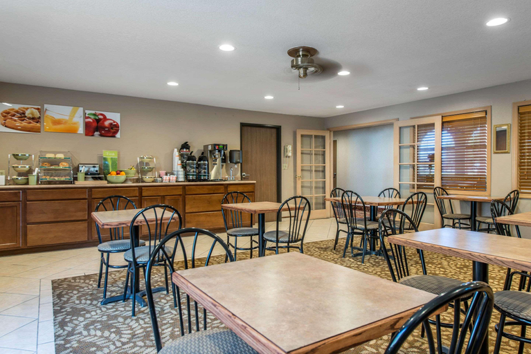 Others 5, Quality Inn Burlington, Kit Carson