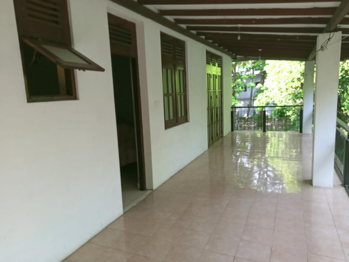 Others 2, Sesara Guest House, Thamankaduwa