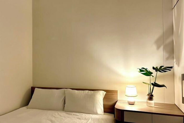Room 5, A Quiet Stay, Gia Lâm