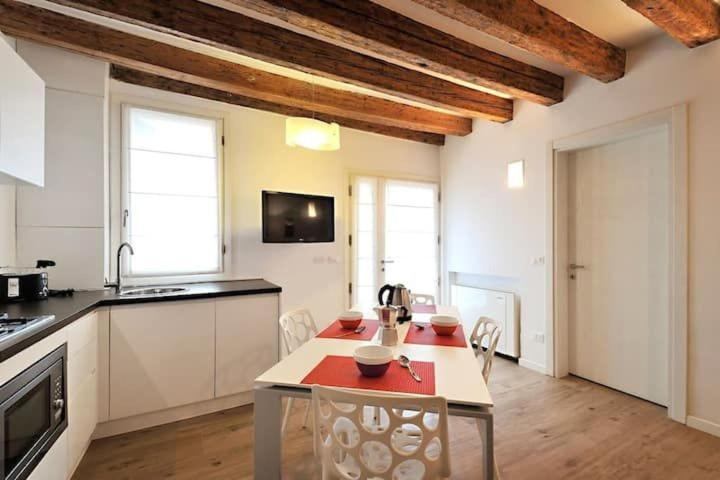 Others 4, Apartamento de ensueno, Baleares