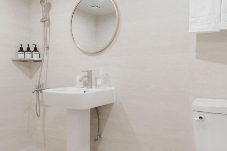 Bathroom, Ellystay, Gwanak