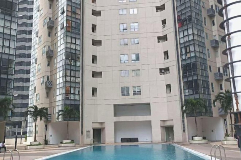 Pool 3, Thompson Suites High Street (Fort Victoria), Taguig
