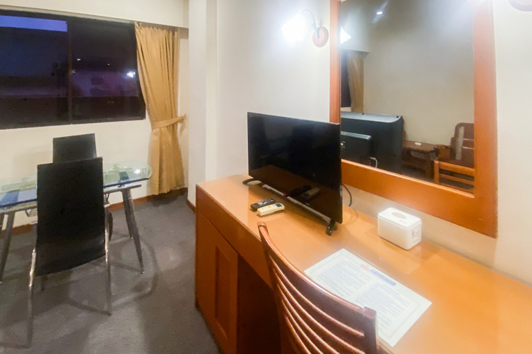 Bedroom 4, RedDoorz Plus @ Plaza Hotel Tanjung Pinang, Tanjung Pinang