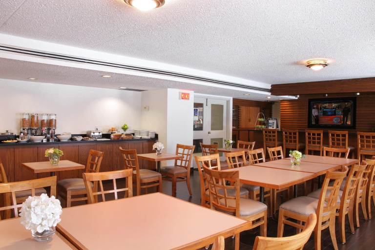 Food & Drinks 4, Admiral Inn Burlington, Halton