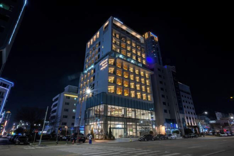 Exterior 3, editions Hotel, Muan