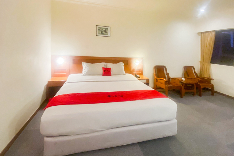 Bedroom 5, RedDoorz Plus @ Plaza Hotel Tanjung Pinang, Tanjung Pinang
