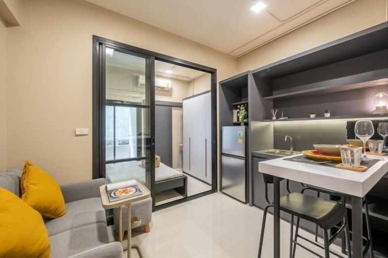 Others 5, C2 Stay Phayathai, Ratchathewi