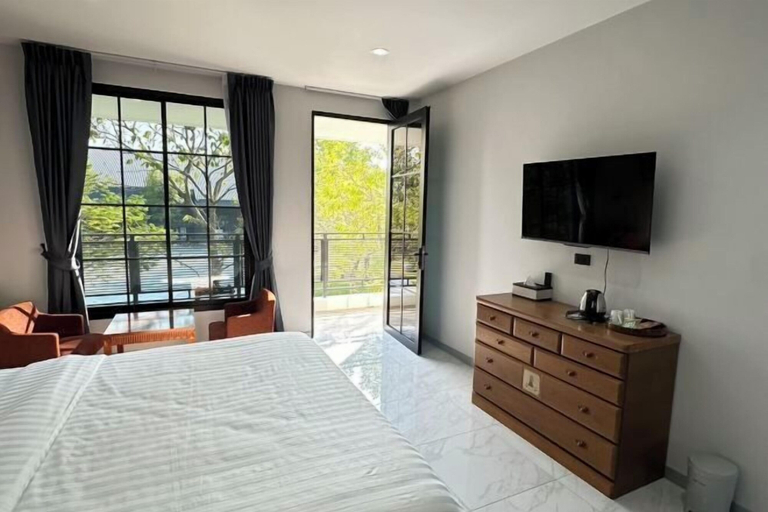Room 5, Bamboo Resort, Si Prachan