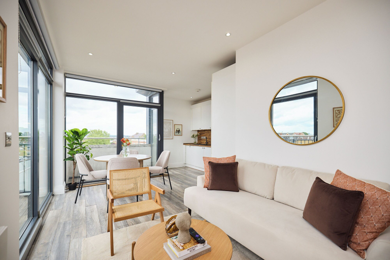 Living area 4, The Harlesden Outlook, London