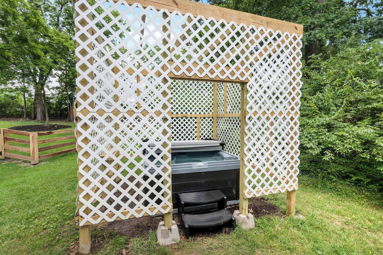 Outdoor spa tub, Hot Tub + Game Room Near Spooky Nook 8, Butler