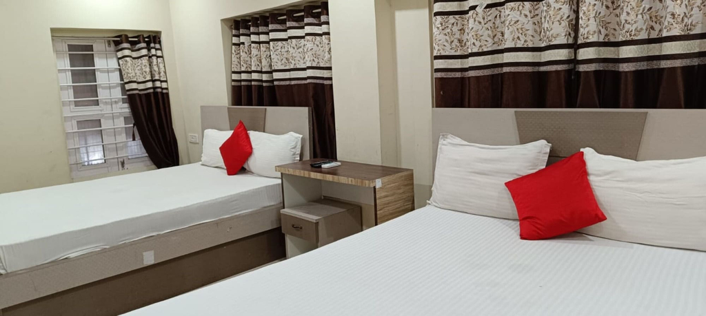 Room 3, Duniya Guest House Kolkata, Kolkata