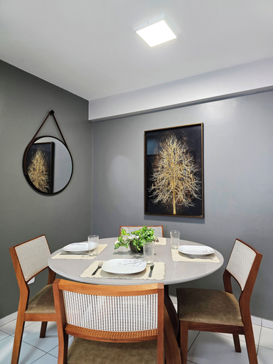 Dining room, Pajuçara: Beautiful 2 Bedroom Apartment with Garage and Pool, Maceió (capital)