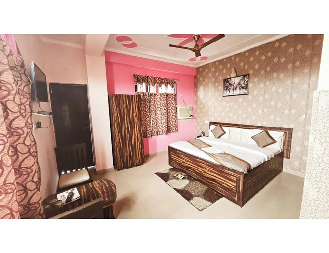 Room 5, Hotel Golden Village Sidcul Haridwar, Hardwar