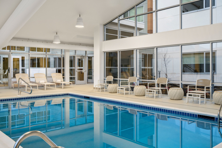 Indoor pool, Element Branson, Taney