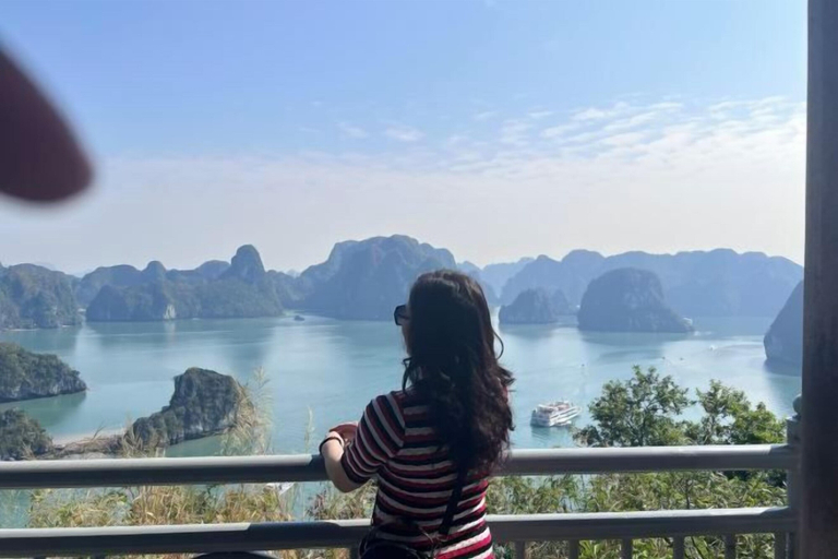 Property grounds, A La Carte Ha Long Bay Apartments by Kevin & Anna, Hạ Long