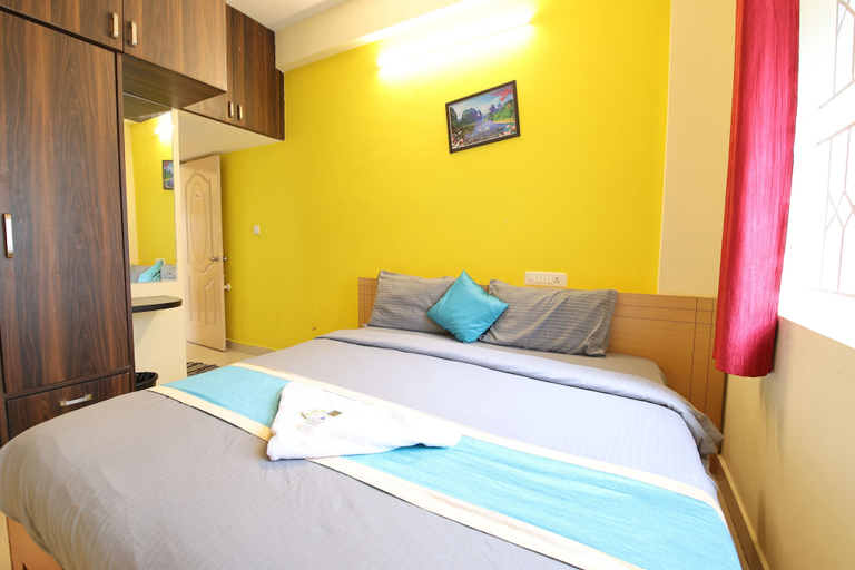 Bedroom 3, Hazel Inn Manyata, Bangalore
