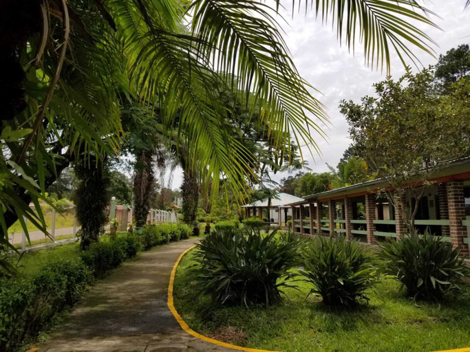 Property grounds 2, Hotel Estancia del Bosque, Siguatepeque