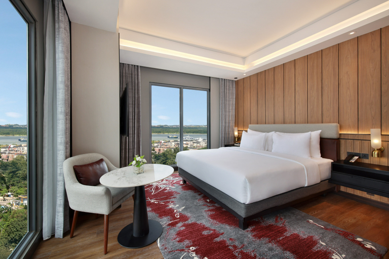Bedroom 3, Grand Mercure Batam Centre, Batam