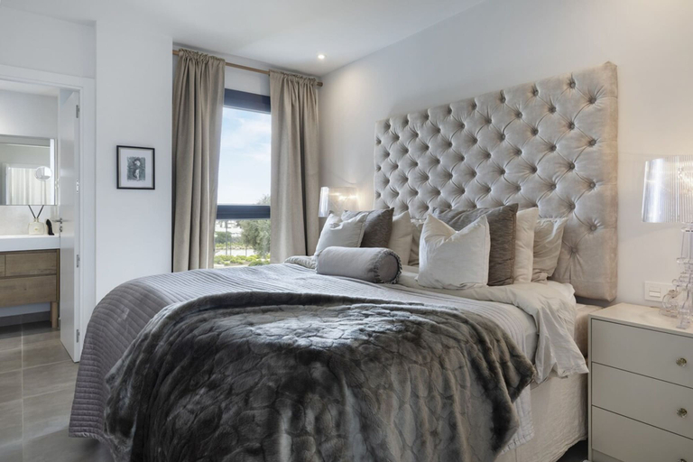 Bedroom 5, Luxury Apartment With Garden in Higueron, Málaga