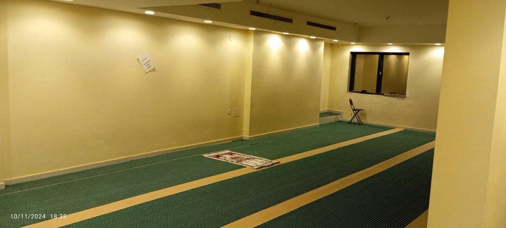 Library, Olyaan Silver, Makkah