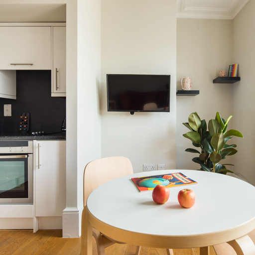 Room 2, Cool Covent Garden 1BR - Netflix Nespresso, London
