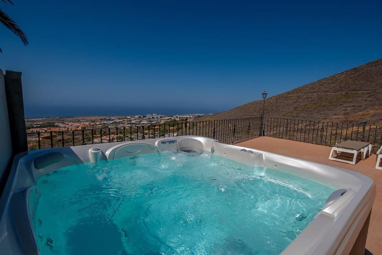 Room 3, Casa Magma in Adeje With 2 Bedrooms and 1 Bathrooms, Santa Cruz de Tenerife