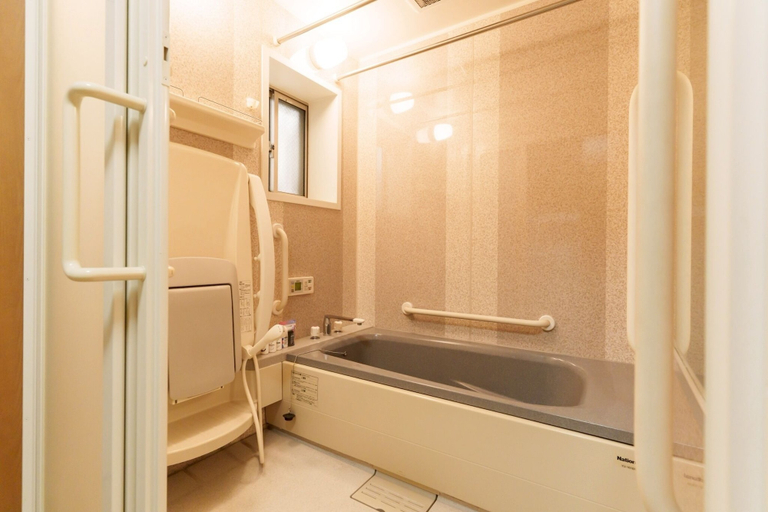 Bathroom 5, Another Sky Nagoyaekimae, Nagoya