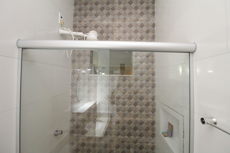 Bathroom 2, Casa Brisa do Bosque, Belém