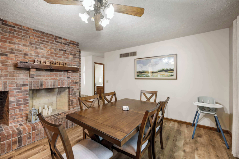 Dining 2, Hot Tub + Game Room Near Spooky Nook 8, Butler