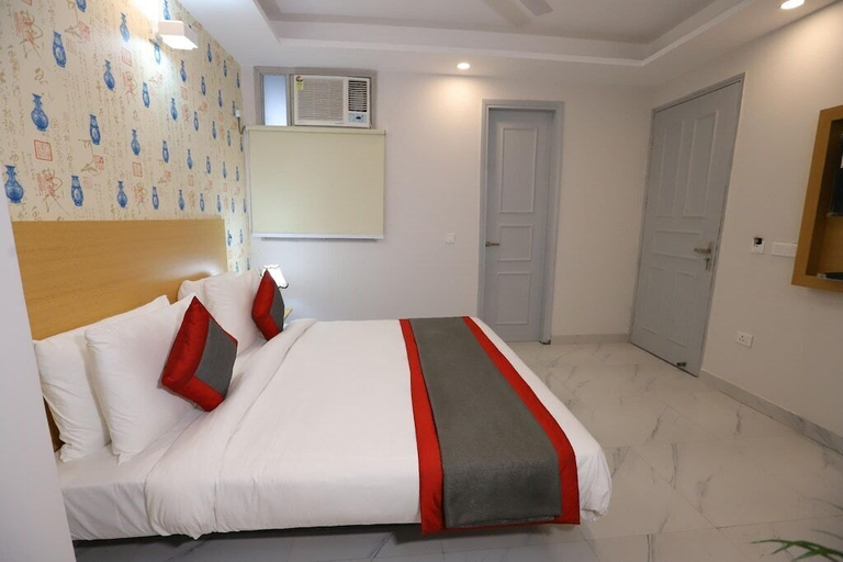 In-room dining 4, Hotel The Anvi Residency Sector 132, Gautam Buddha Nagar
