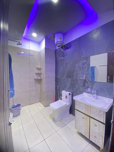 Bathroom, Revanta Home Stay, Bilaspur