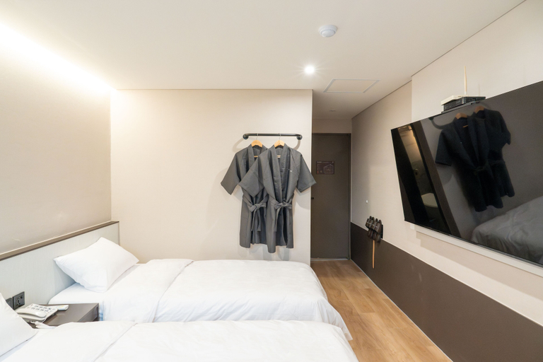 Room 3, Dongdaemun Tourist Hotel, Jongno