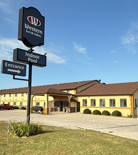 Front of property 3, Western Inn & Suites, Poweshiek