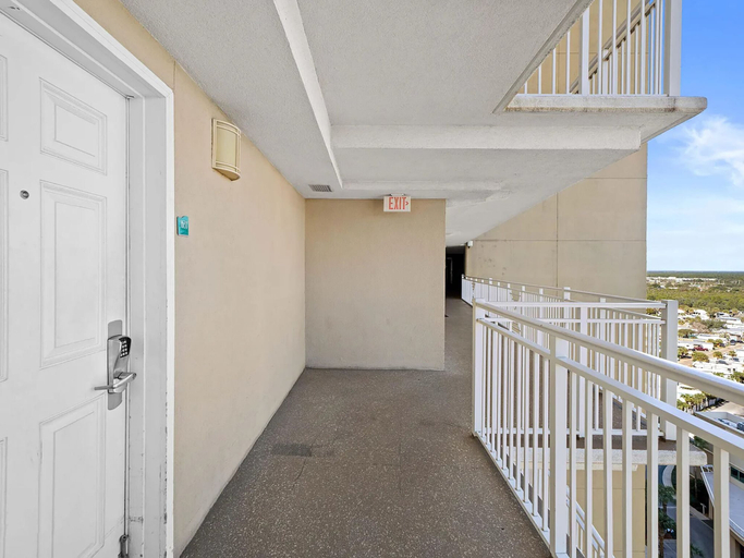 Property grounds 5, Emerald Beach 1631
