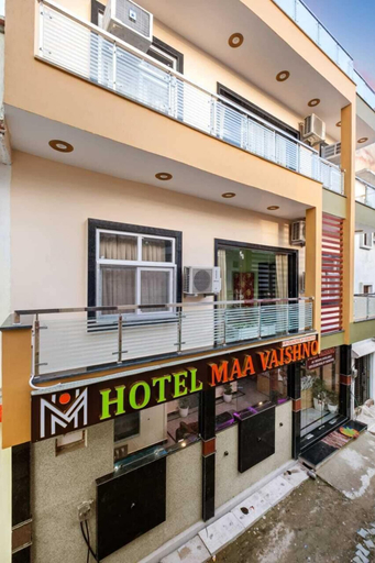 Front of property 4, Hotel Maa Vaishno, Faizabad