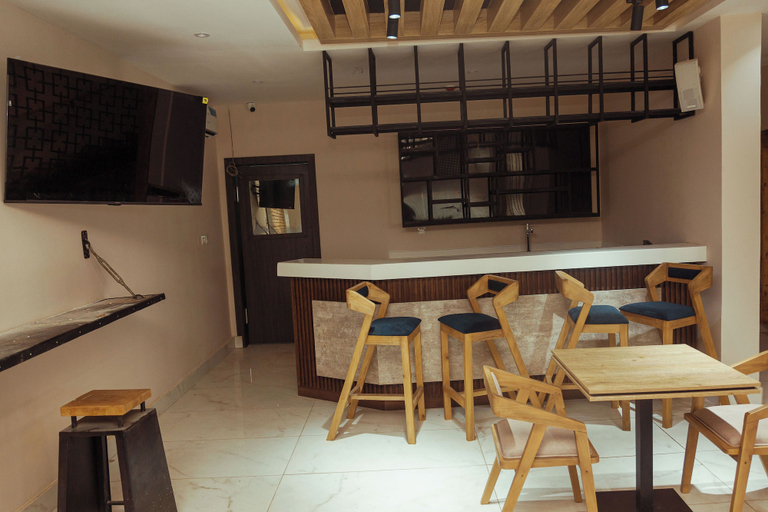 Restaurant 3, Grayville Hotels and Bistro, Akure South