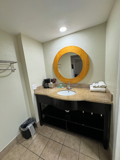 Bathroom 3, River Palm Hotel, Brevard