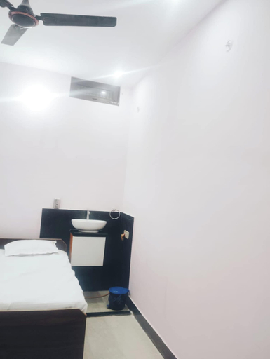 Room 2, Hotel Ramashish Kutir, Varanasi