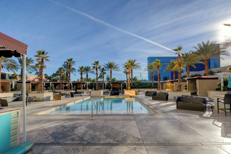 Pool 5, The Deuce's Wild at Signature Hotel, Clark