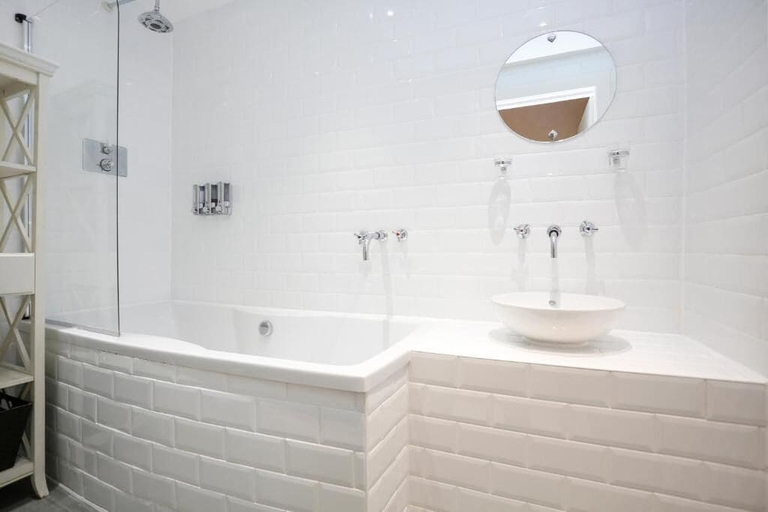 Bathroom 3, Stunning flat near Edinburgh Castle, Edinburgh
