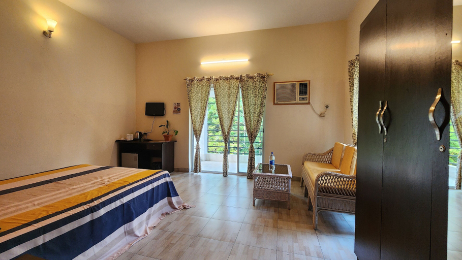 Room 3, Green County Wellness Retreat, Barddhaman