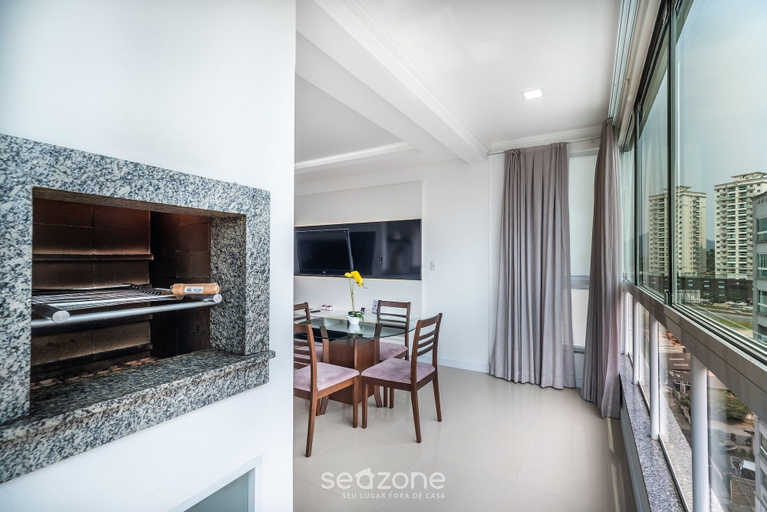 Interior 3, 2BR Apt With BBQ in Meia Praia Mlo0601, Itapema