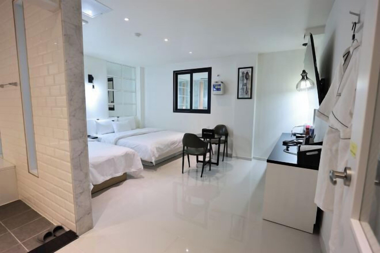Room 5, sweetdream, Jinju