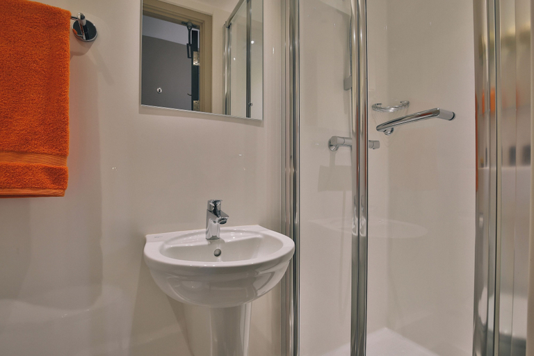 Bathroom 5, Student Only The Frontage, Nottingham