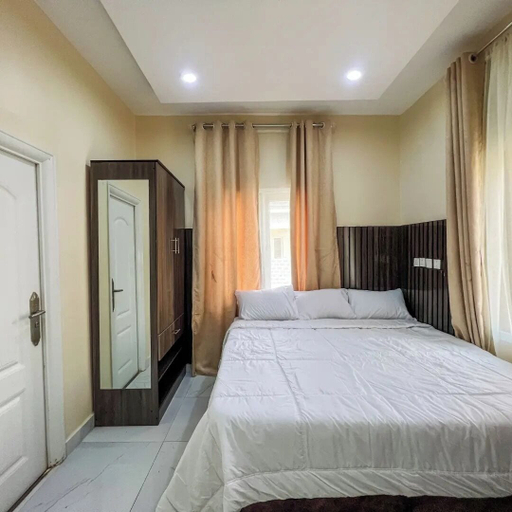 Room 3, Kpees Apartment, AbujaMun