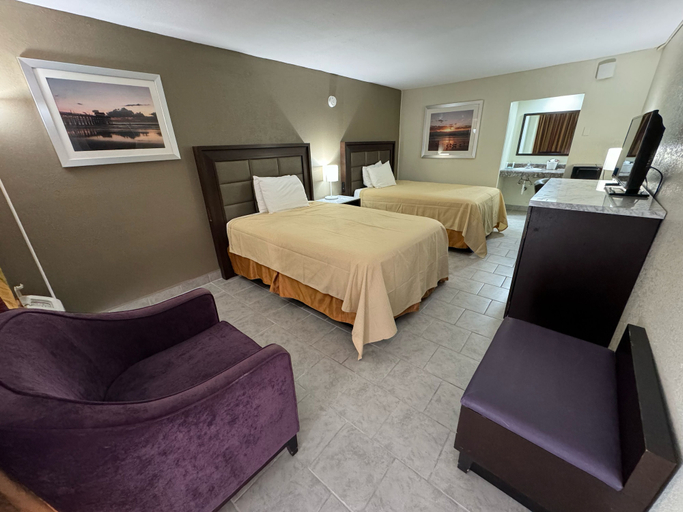 Bedroom 2, River Palm Hotel, Brevard