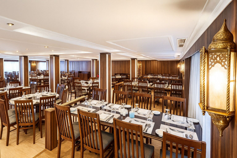 Restaurant 4, Nile Cruise Crown every Friday from Aswan 3 nights and every Monday from Luxor 4 nights, Aswan