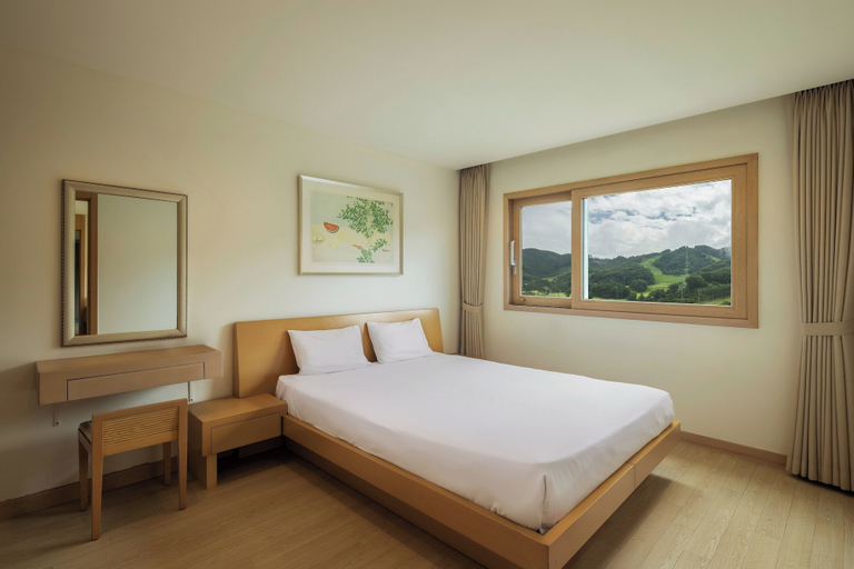 Bedroom 2, Oakvalley Resort Hills Village, Hoengseong