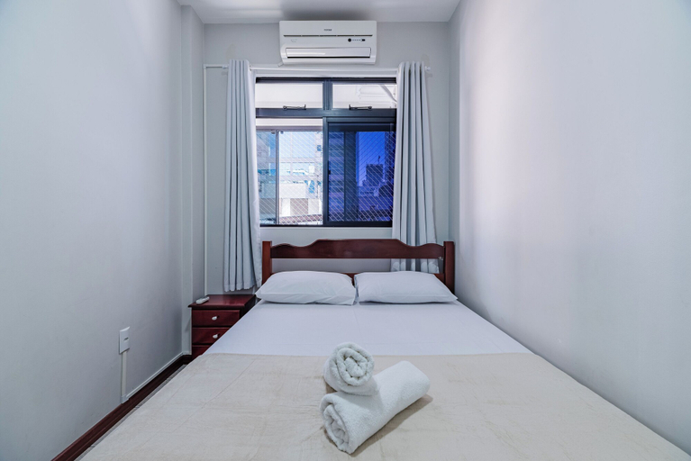 Room 2, Apt w/ Balcony 150m From Sea Meia Praia Rcb405, Itapema