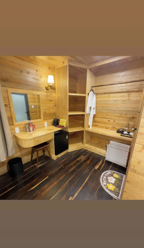 Bathroom 4, The Lake Hill Farm, Đăk Glong